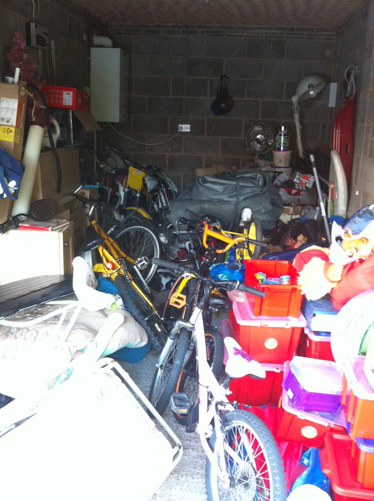 wormsta's tweet image. #TheOneShow Simon Vernon Northwich