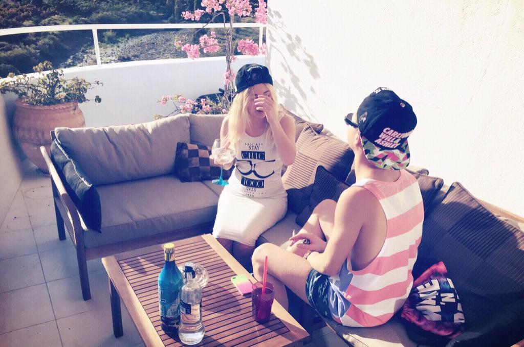 luismig34412700's tweet photo. Postureo💣🔫💸  @taliasancheez http://t.co/ppKlEDYYd5