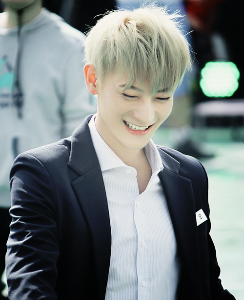  Happy Birthday Huang Zitao! We are all so proud of you~ 
