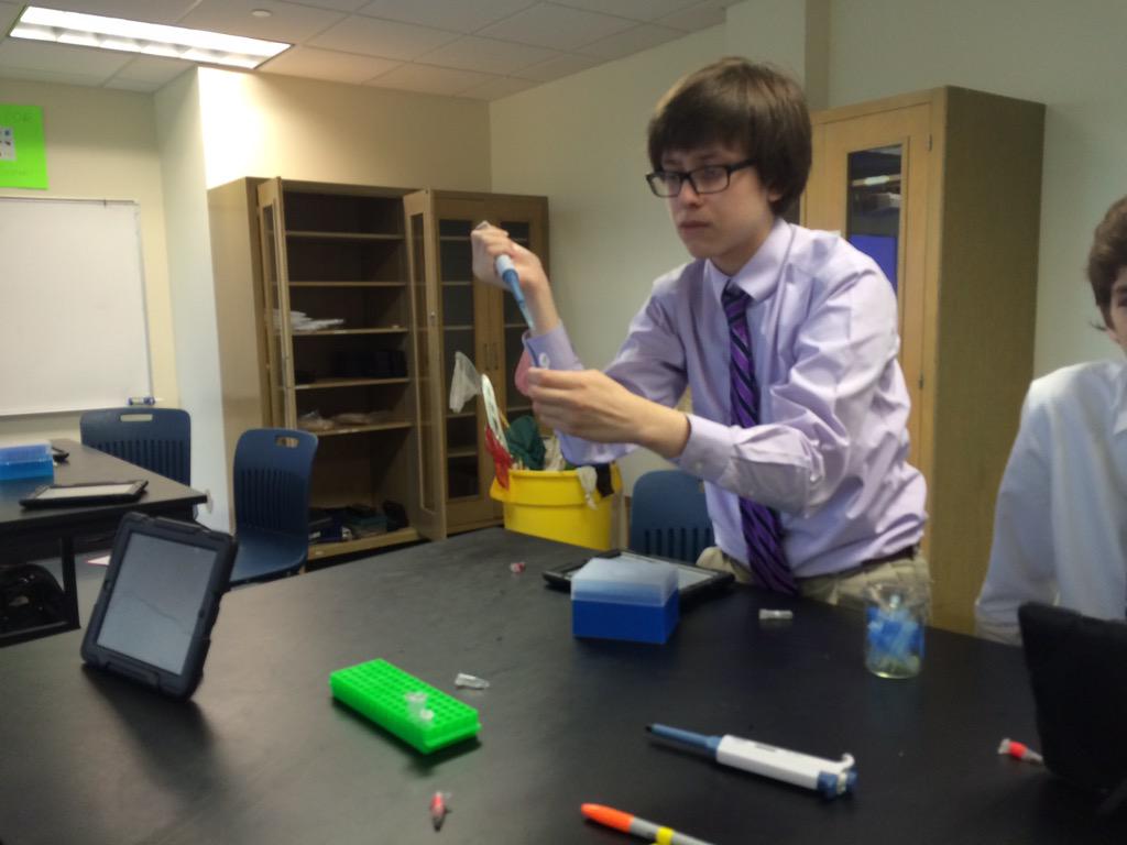 JCPScience's tweet photo. Biology Students begin their quest to discover the bacteria infecting insects across the nation #insectproject http://t.co/OQK8mK8kcZ