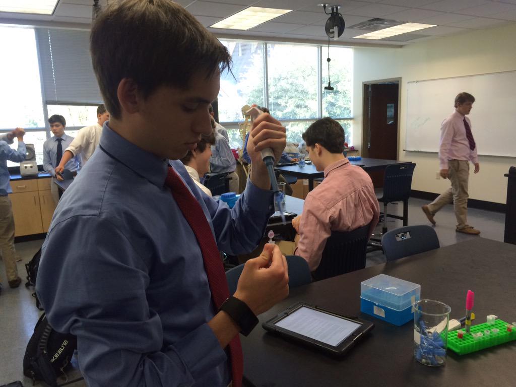 JCPScience's tweet photo. Biology Students begin their quest to discover the bacteria infecting insects across the nation #insectproject http://t.co/OQK8mK8kcZ
