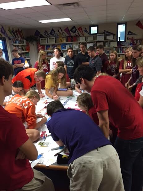 WHSCounselInfo's tweet photo. Happy National College Signing Day!!! #CollegeSigningDay #gochaps #classof2015 http://t.co/caVfKWMhYT
