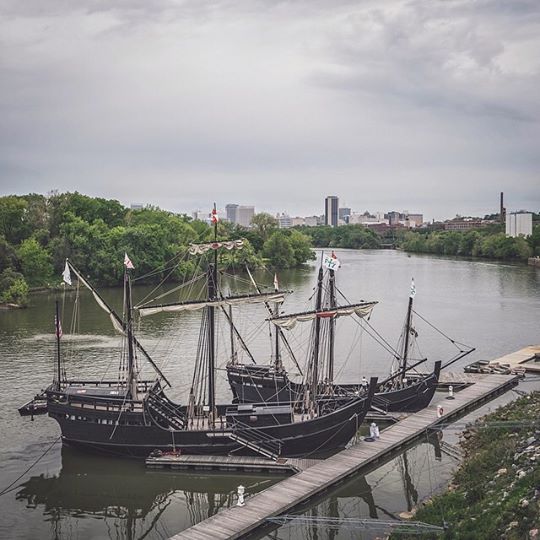 RealtorRVA's tweet photo. The Pinta & Nina are docked at Rockett's Landing in #RVA Go see them! #RealtorRVA http://t.co/PwHoXgWn1O http://t.co/UtfDLcBjnH