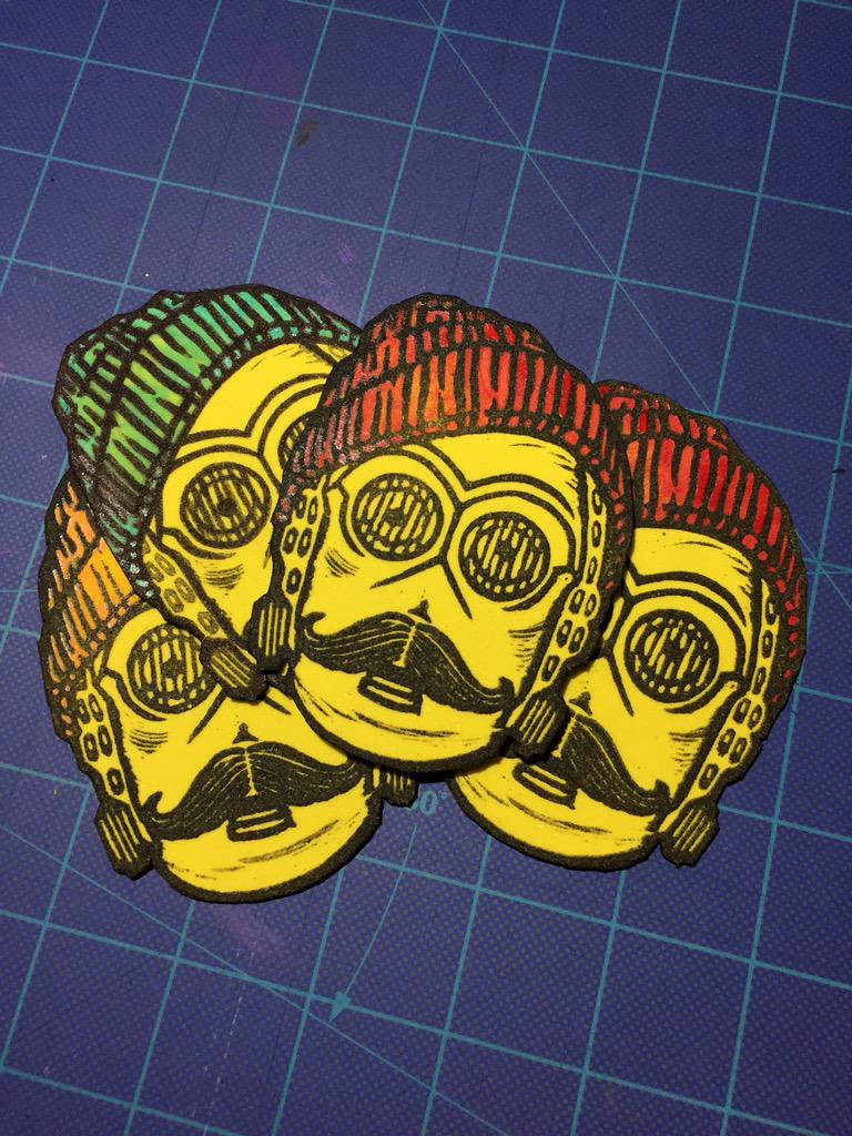 higecs's tweet photo. Since it is May, and Free Art Friday, I will be hiding some of these guys. #fafevv http://t.co/g4ge2OLWcF