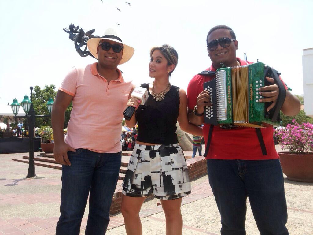 Canal_Vallenato's tweet photo. A las 2pm INFORME desde #FestivalVallenato con #CaliMindiola en @Canal_Vallenato + Pregunta Colección Diomedes! http://t.co/9zfoMEuZXU