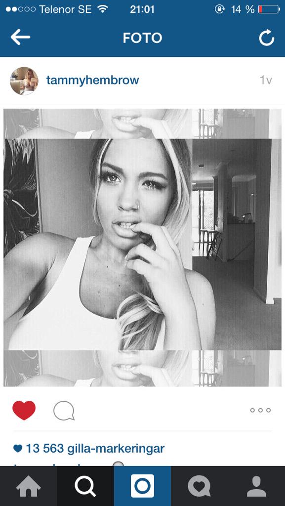 thingslikeharry's tweet image. Does anyone know what kind of app this is,where u can have a pic as a background behind ur photo? (Bey looks fine af)