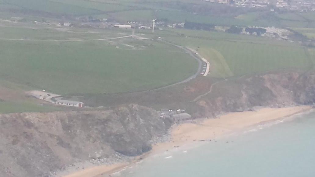 JoanScalesIT's tweet photo. #FlyCornwall first @AerLingus  Regional flight to Newquay. Great to have connection back. http://t.co/GHxB8e3hZr