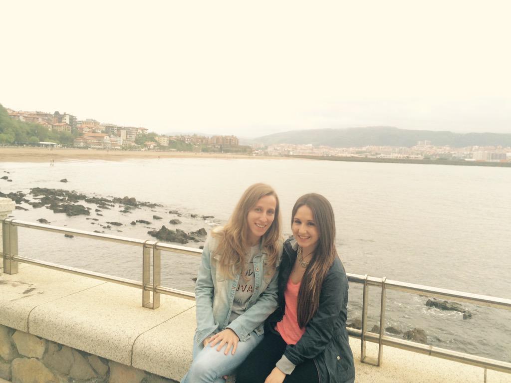 almulalala's tweet photo. El reencuentro @m4itane 😍😍 http://t.co/tUV4m1aV4G