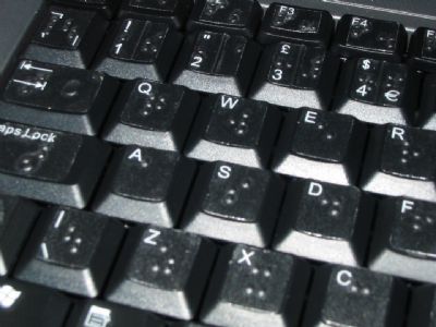 HelenAHS15's tweet photo. @JFKahs15 @SteveJobsAHS15 Stfu bruh, imma gangsta thats why. plus my keyboard looks like this- http://t.co/JaWs7qvcBZ
