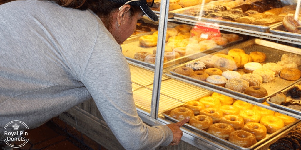 RoyalPinDonuts's tweet photo. The only thing between you and our glaze is glass. So what's stopping you? #GoForIt http://t.co/fx7gjXm1Hz