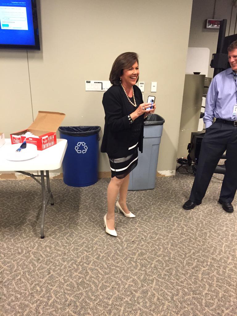 cbs11ken's tweet photo. Our @StephanieCBS11 saying some parting words as she caps off an amazing career in TV news. @CBSDFW http://t.co/oQ9Fu5E8mG