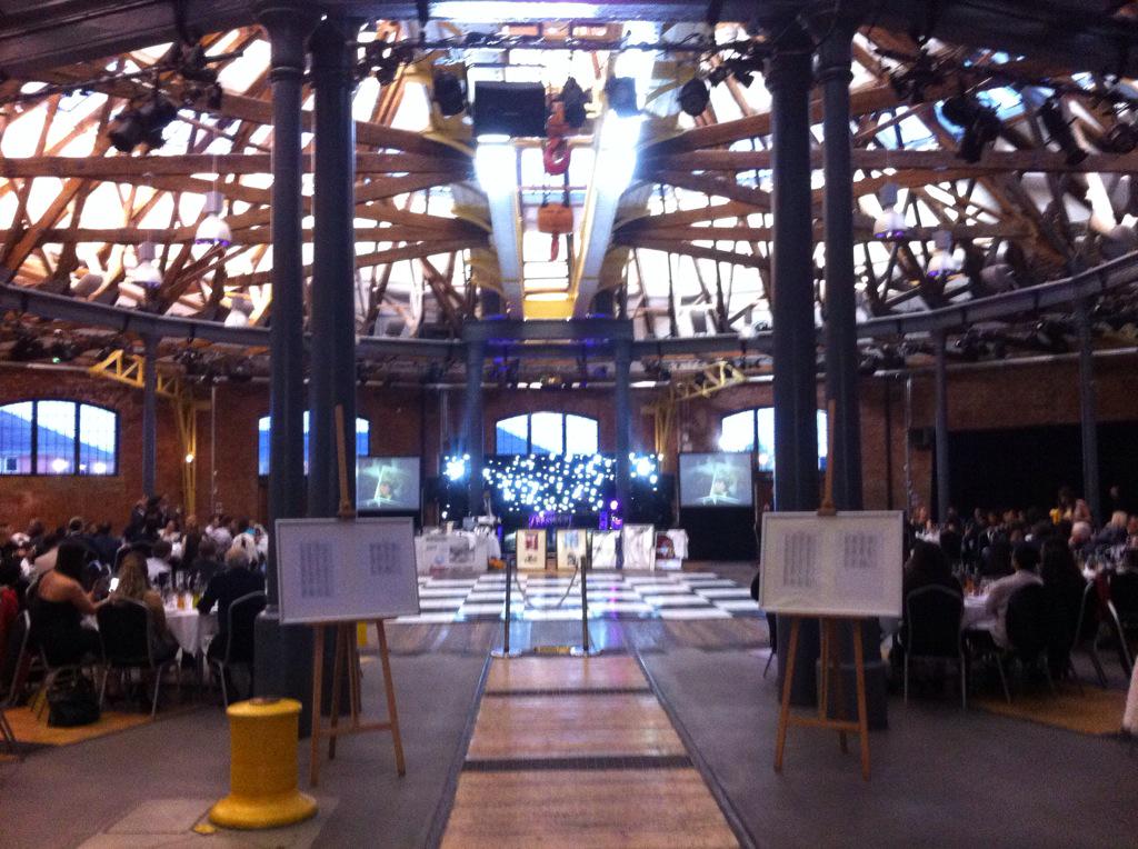 simon_penney's tweet photo. #PRDinner at the Roundhouse #dcfcfans http://t.co/2GVYJQhkK3