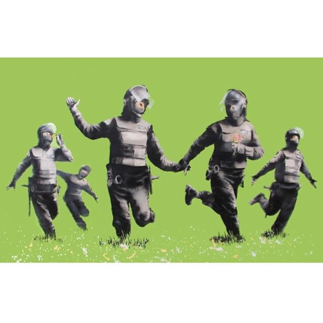 ESBanksy's tweet photo. #Banksy http://t.co/OK4f5MjS8D