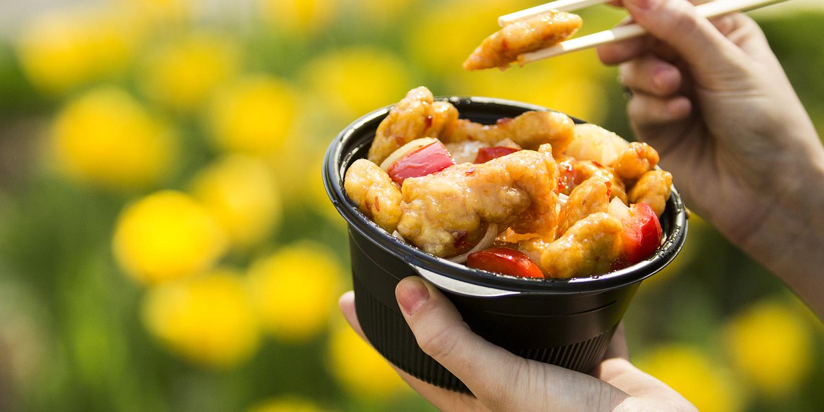PandaExpress's tweet photo. April showers bring May flowersโฆand hopefully #SweetFireChicken. http://t.co/TgwtTM0thI