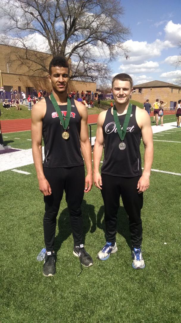 CoachLutzke's tweet photo. J Weaver and @ConnorBauserman  1-2 in MIAA 800m! http://t.co/0FndDvCgaM