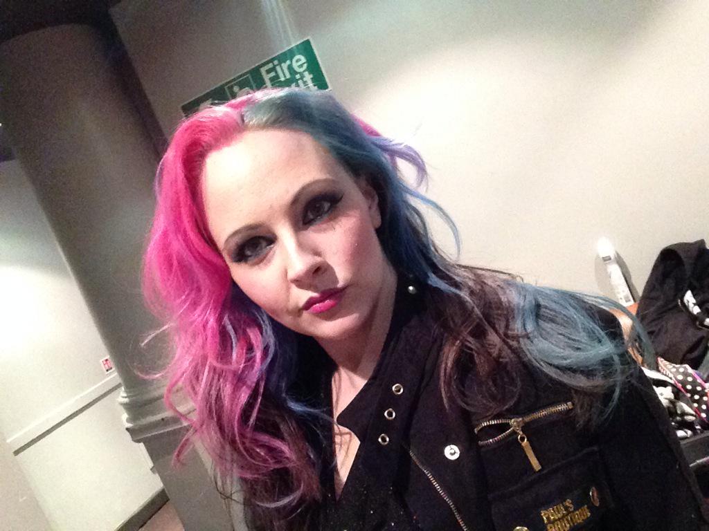 FaithLehaine's tweet photo. #backstageprep #howdoilook #HXCWrestling @hxcwrestlinguk #wrestling #teamsuperficial http://t.co/4hhza5ibPt