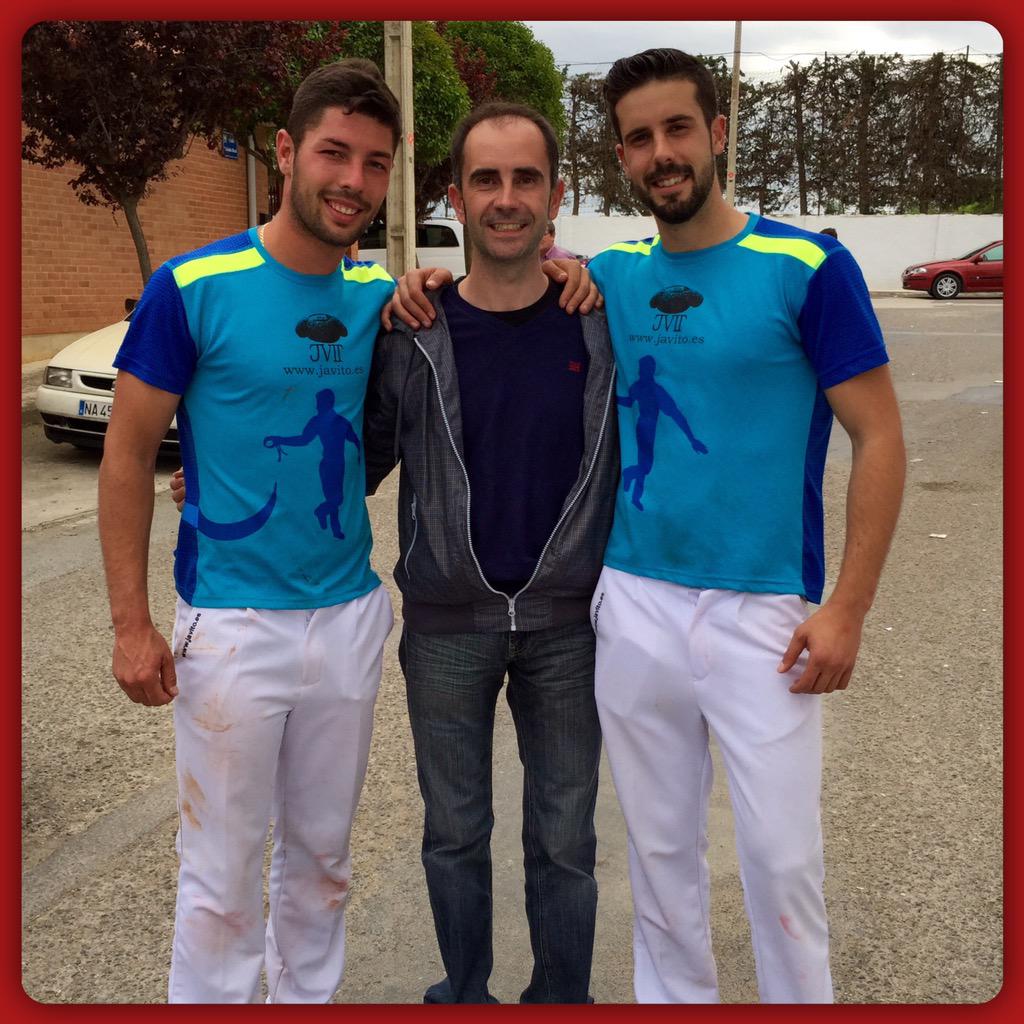 La calidad dl ser humano no se mide en lo material,se mide en l cantidad y calidad d Amigos.<a href="/jaumeorenga/">jaumelicquanballa</a> <a href="/JoseElPoca/">jose manuel gonzalez</a>