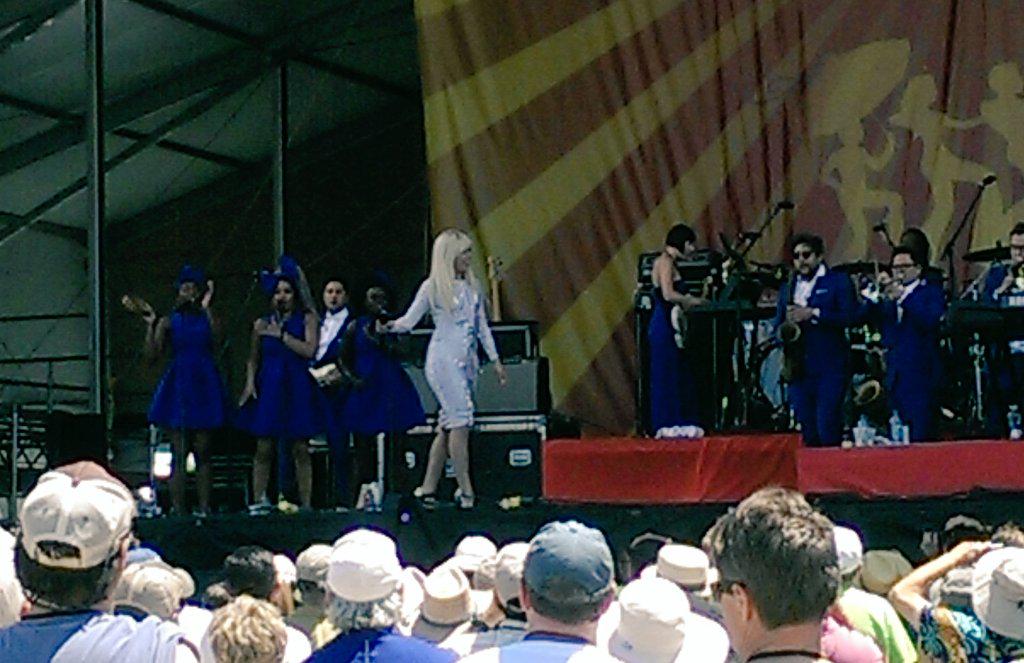simonrawson's tweet photo. Just saw @Palomafaith rock the New Orleans JazzFest! Amazing! http://t.co/5MunUVcWBu