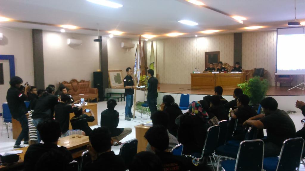 Selamat kepada abdul jalil dari Universitas Muhammadiyah yg terpilih sebagai koordinator wilayah aceh <a href="/FKMTSI_ACEH/">FKMTSI WILAYAH ACEH</a>