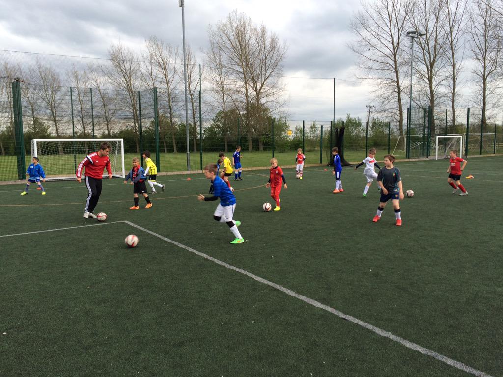 JCsoccerschool's tweet photo. Another fantastic Friday Night Elite... A great standard tonight and of course plenty of fun! #JCss #FNE ⚽️ http://t.co/QAioIadL5W
