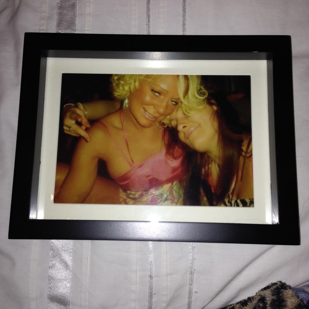 AllegriJ's tweet photo. Trying to find a place my frame 😂@loulewsey @Marshall_AJ http://t.co/W9jaAqAgpU