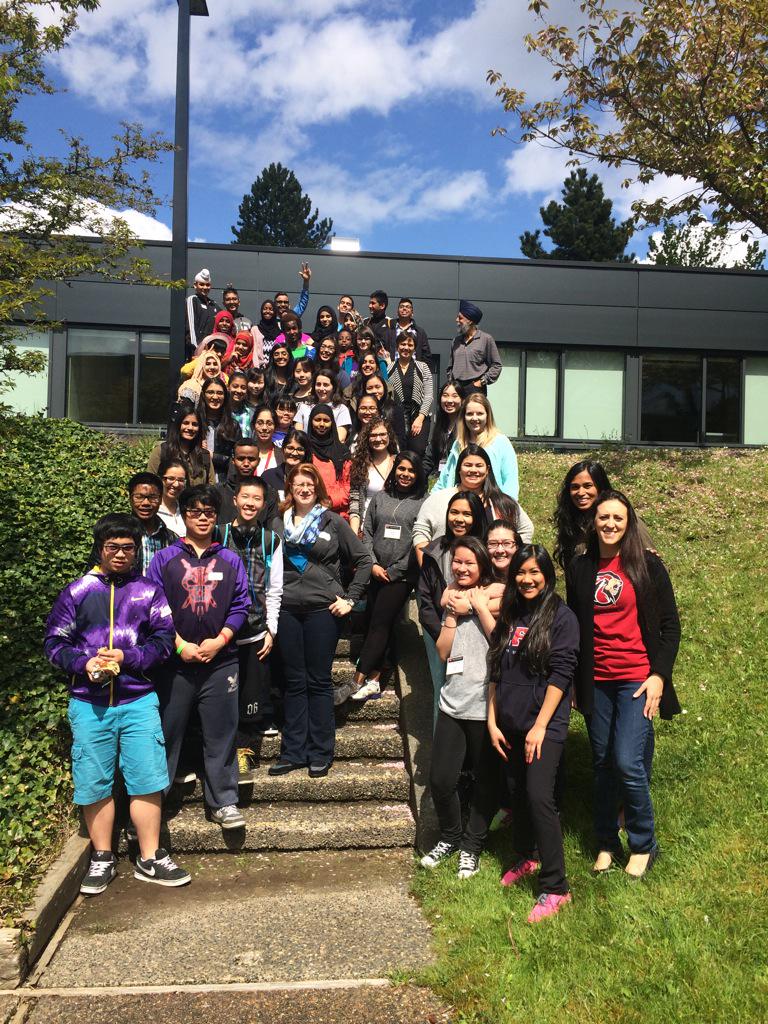 _SylwiaW's tweet photo. The Lion Invasion at SFU! @pmlions @sfueducation @sfu #thebestproD #greatday #fieldtrip http://t.co/n54auxnUVY