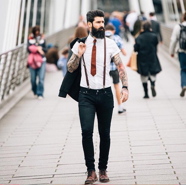 BeardsSuits's tweet photo. Amazing beard 😍😍#BeardsAndSuits
Courtesy of @LauraMarie1421 http://t.co/WwTxkprTl9