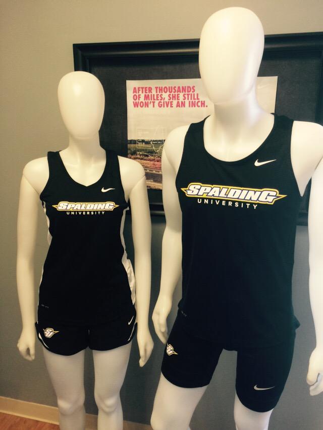 B_RadVolt's tweet photo. @SpaldingXC Wonder what the team will look like tomorrow in all black?! #👊🏼 #SUTFSquad http://t.co/zkSKVB6tCV