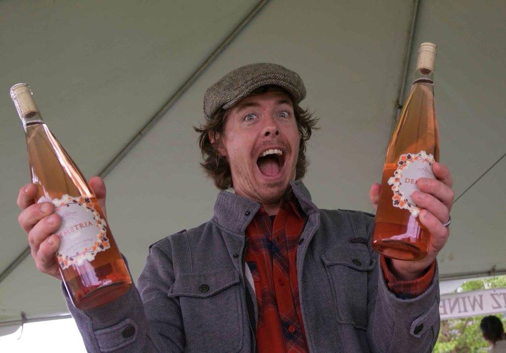 DemetriaEstate's tweet photo. Who wants Rose??? #demetriaestate #winemakerharrywaye http://t.co/VeEqwvd9wb