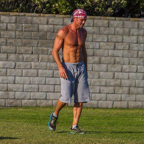 Happy Birthday to these abs errr I mean Tim McGraw. 