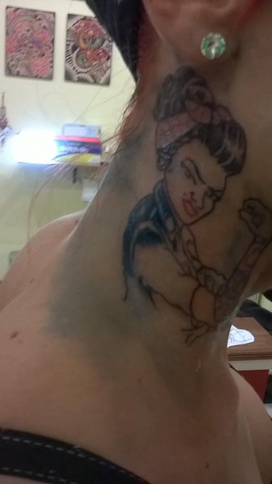 Add a splash of color....... http://t.co/VxBHRLAVYf<a href="/tag/camgirl"class="tags"><span>#camgirl</span></a><a href="/tag/manyvids"class="tags"><span>#manyvids</span></a>