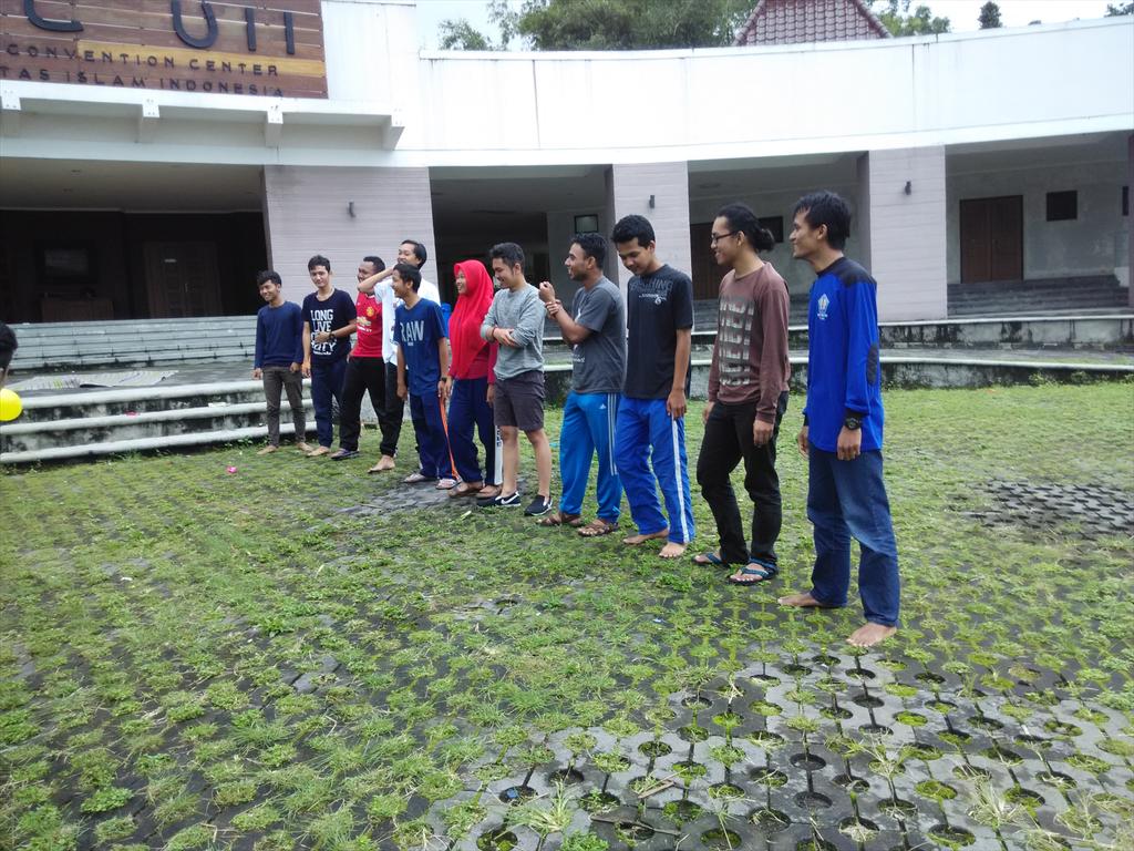 FkmtsiJogja's tweet photo. Games Makrab FKMTSI Wil.VII D.I.Yogyakarta http://t.co/tpOi0pfjgW