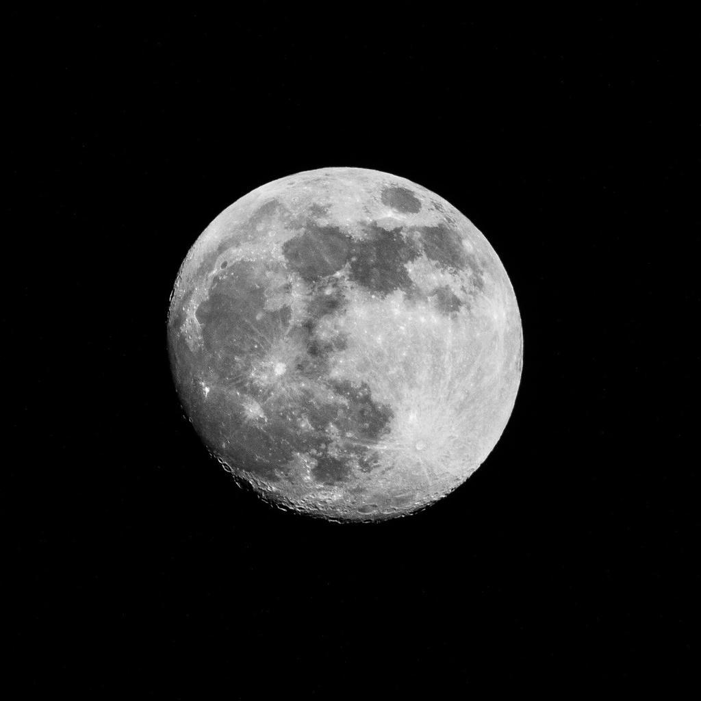 GeorgeZhou18's tweet photo. Take me to the moon #moon http://t.co/LWiz5YJSc3