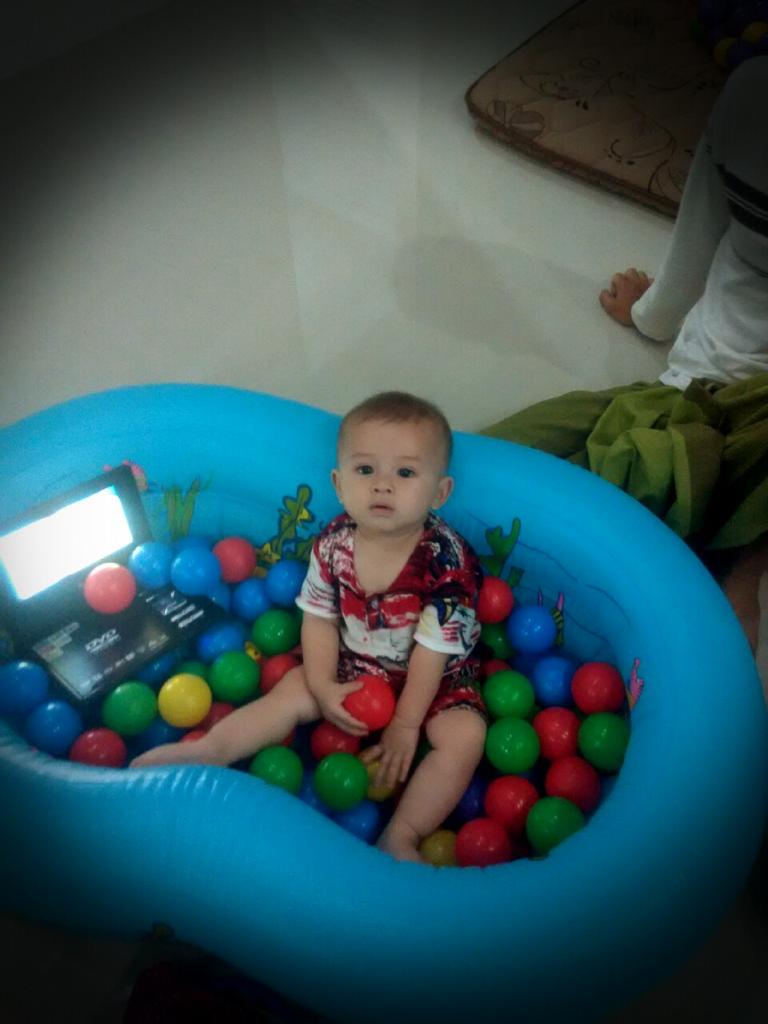 yunaUnha's tweet photo. Menjadi wanita seutuhnya...full mother hihi http://t.co/OqcqwKaq5R