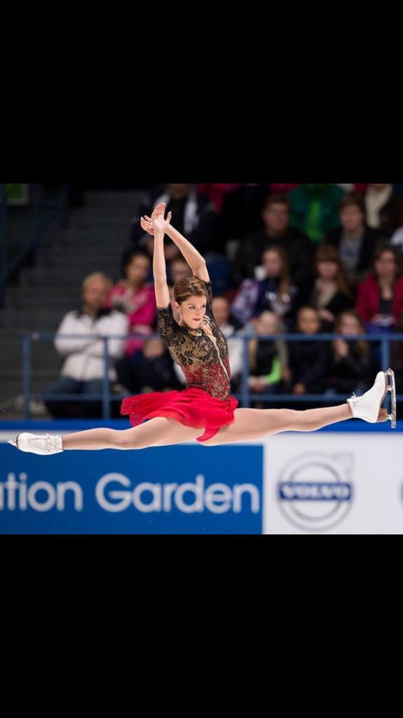 BethDigby's tweet image. So excited to have the incredibly fabulous ⭐️Samantha Cesario⭐️star in CFSC's Ice Crystals show this Sat &amp;amp; Sun!! ⭐️