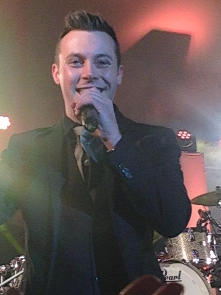 gerabi's tweet photo. What a night at Nathan Carter 🎤🎵@iamNATHANCARTER http://t.co/rvZLzuaAn3