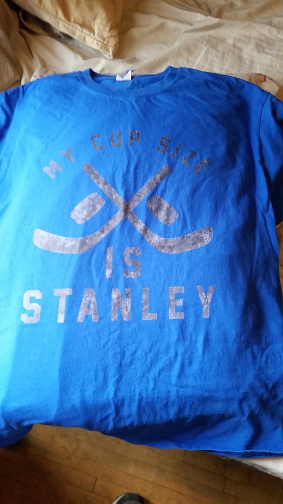 trevormac10's tweet photo. Just got my new shirt from the good people at @LegendaryHkyApp I was actually the 1 random winner of a free shirt http://t.co/LTozBRfH2Q
