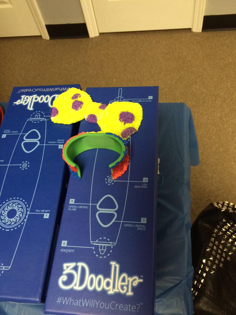 developdawson's tweet photo. @NxtGyouth @ffhackathon combining #3dprinting @RoBo3DPrinter with @3Doodler art http://t.co/PqgrUoDXNN