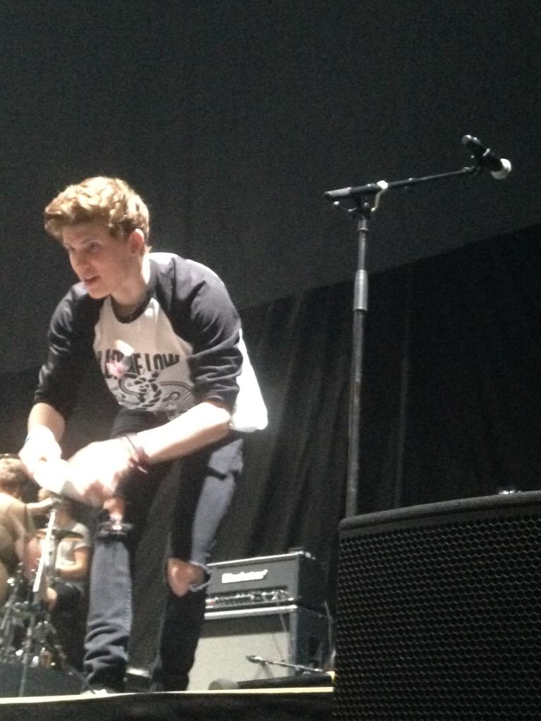 swiftlilmixer's tweet photo. @TheTide killed it tonight β€οΈπΆ #TheTideAtTheO2 #TheTideOnTour http://t.co/LI0isujcz7
