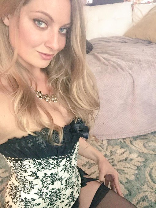 Myfreecams time!! #veronica_west http://t.co/ORLnsUfQto<a href="/tag/veronica_west"class="tags">#veronica_west</a>