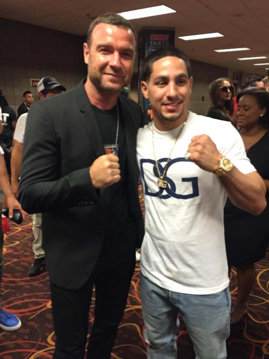 LievSchreiber's tweet photo. Unexpected treat.
#dannygarcia http://t.co/RWU3dq2hHI
