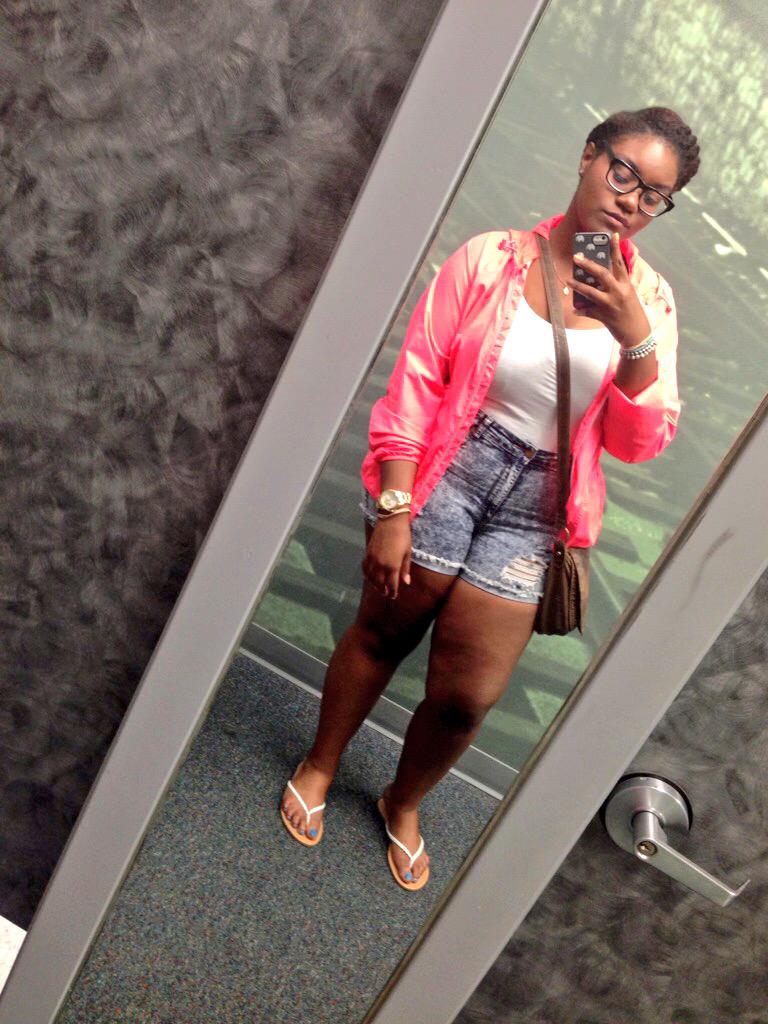 YamCamCandy's tweet photo. RT @BAD__MamaJama: #BigFineFriday bihh @postbigfines 😈 http://t.co/FokRV28ZJ6