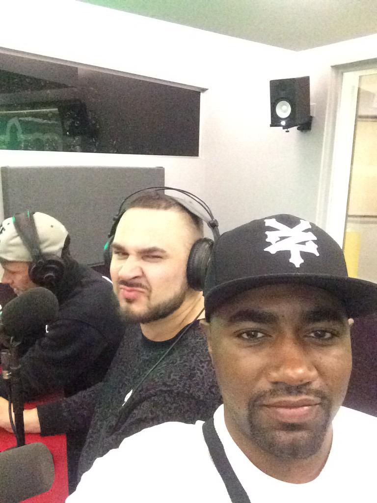 Jamo_music's tweet image. Radio interview wid my man @vitalsignsworld #capetowngratful ☝🏾️