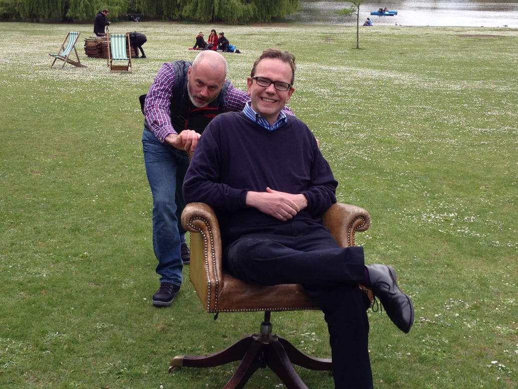 StuartDenman's tweet photo. Pleasure working with @mrjamesob these past four weeks, lazy diva though he is. http://t.co/v6c3wEP9rB