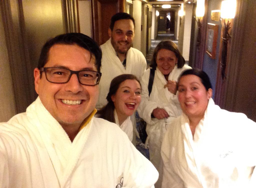 lcdniagara's tweet photo. This is going resort casual @FairmontWhistlr #whistlerLCD @WhistlerLCD @LCDDIRECTORON @lesclefsdorMtl @BCLesClefsdOr http://t.co/0p9Oh3pUFH