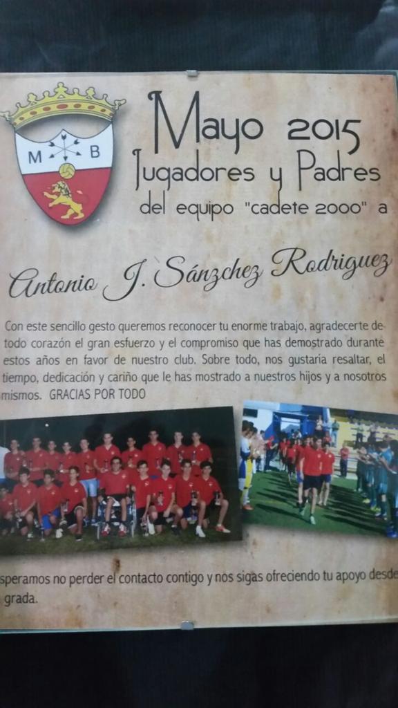 marchenacad2000's tweet photo. @autopub20 muchas gracias por vuestro compromiso y por el cariño q nos habéis mostrado estos años #vamospormas http://t.co/THjidDmBbS