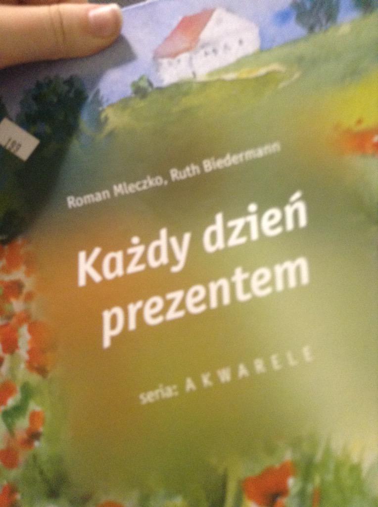 NotTooMad's tweet image. ||Well quick reminder thrift shops carry really anything even inappropriate cups