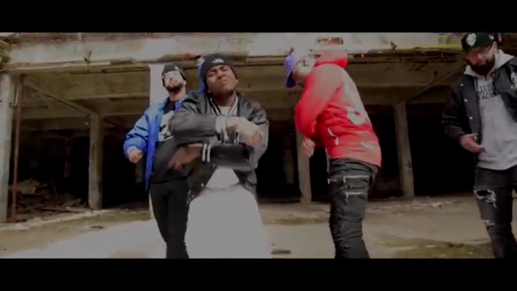 TRVP - 30 SECONDS (FT. FAME) [MUSIC VIDEO] bit.ly/1dBLjOU [@SwaggZellbabi_ @CVRTELGXDFAME <a href="/SceneAmatiX/">SceneAmatiX</a>]