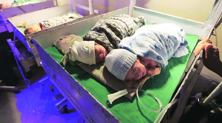 #NepalEarthquake: 400 births in time of death iexp.in/BoD156541