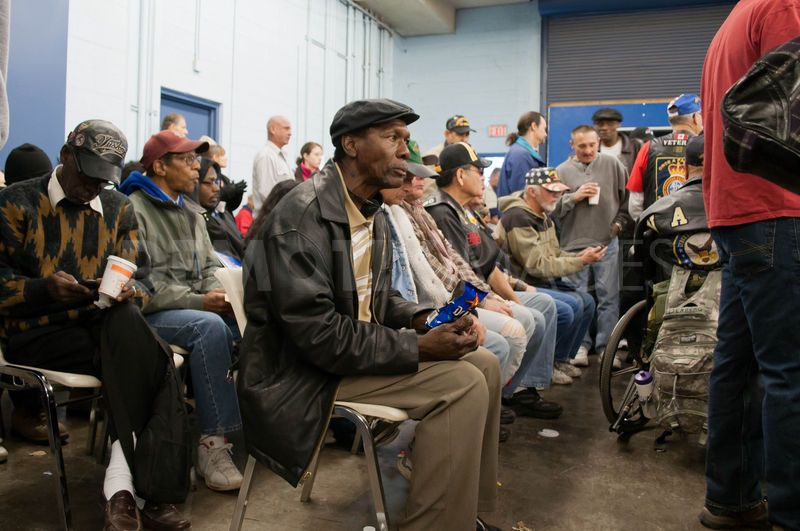 SaveOurFuture1's tweet photo. Save a homeless Veteran today at http://t.co/z6ZxNTxR3P http://t.co/U4HKxxgdIJ